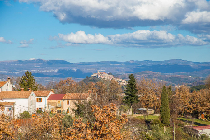 Spacious and comfortable interior with high-quality amenities, Villa Dominika with Pool and View, Rakotule – Istria, Croatia Rakotule